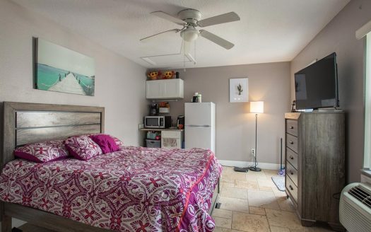 925 CARIBBEAN DRIVE DAVENPORT FL 33897