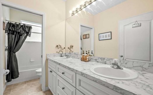 937 Tuscan Hills Blvd Davenport FL 33897