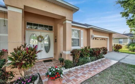 4319 Dinner Lk, Lake Wales, FL 33859