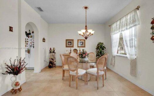 4319 Dinner Lk, Lake Wales, FL 33859